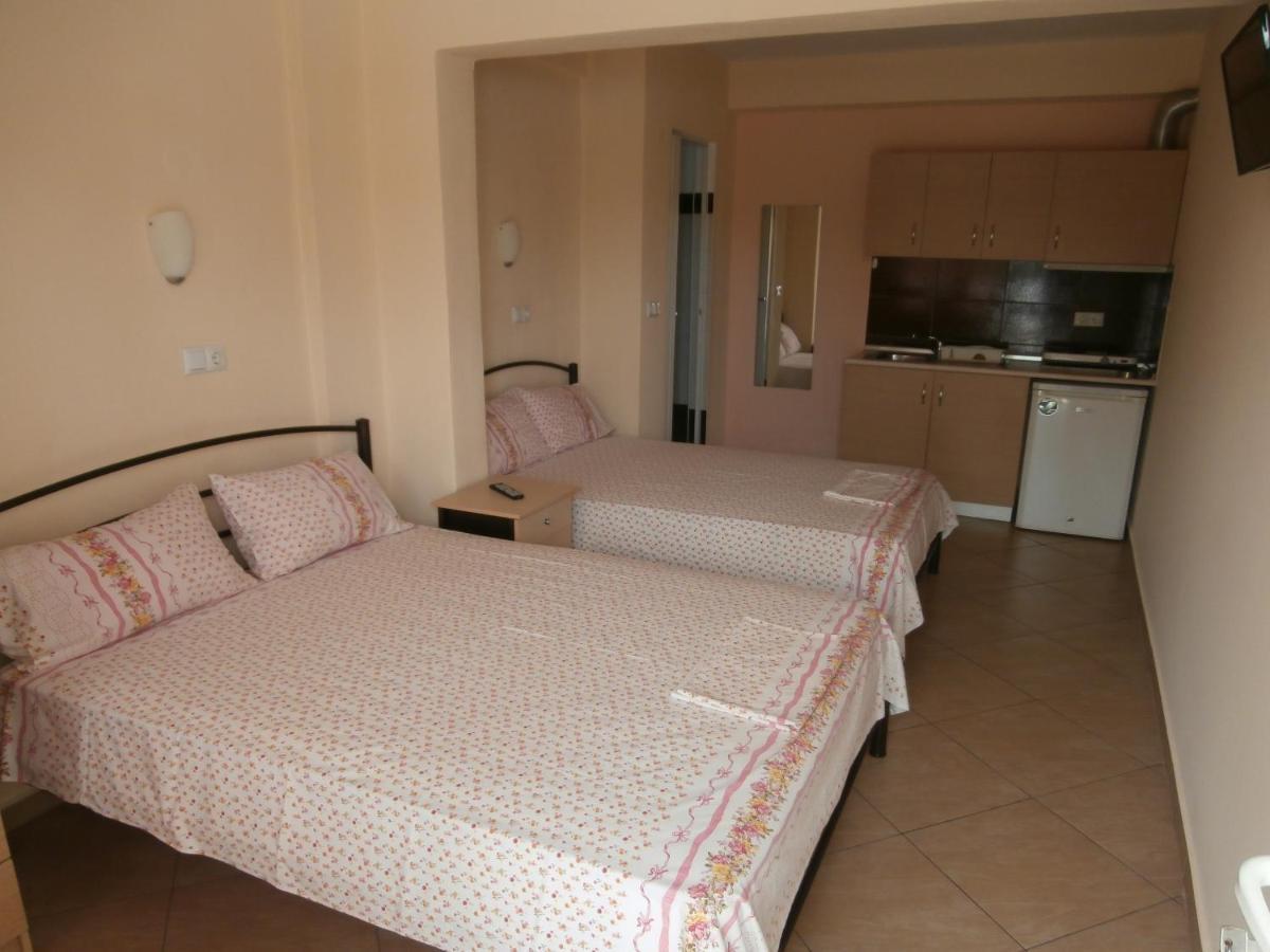 Villa Finikas Vrasná 外观 照片
